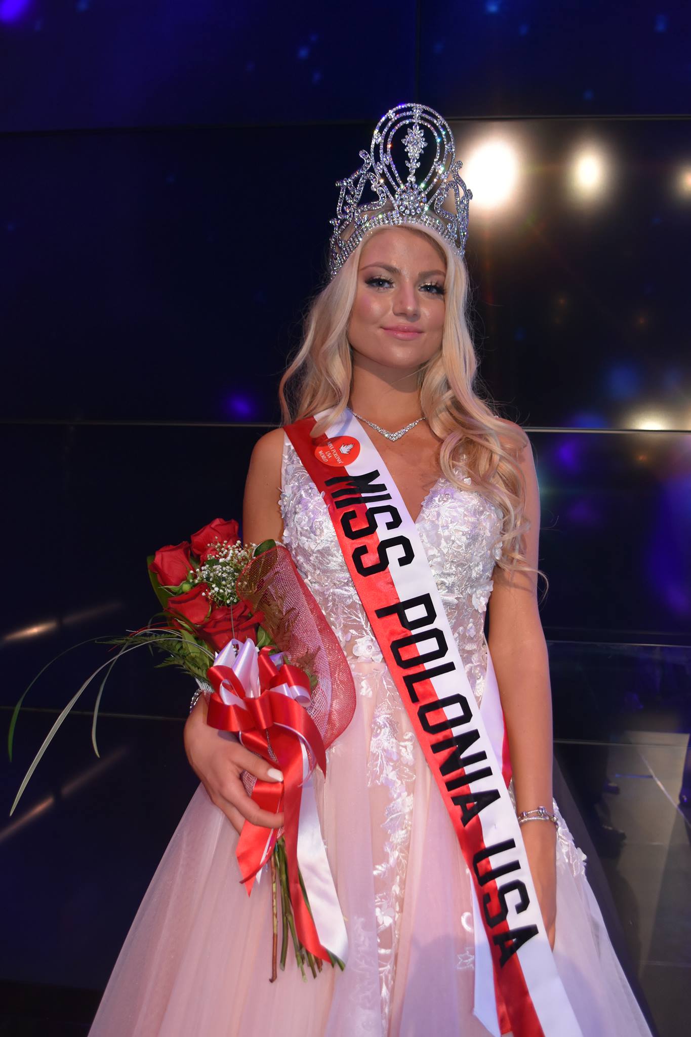 2019 l Miss Polonia USA l Julia Wróbel File5bcf241e6bc5e.201810230937